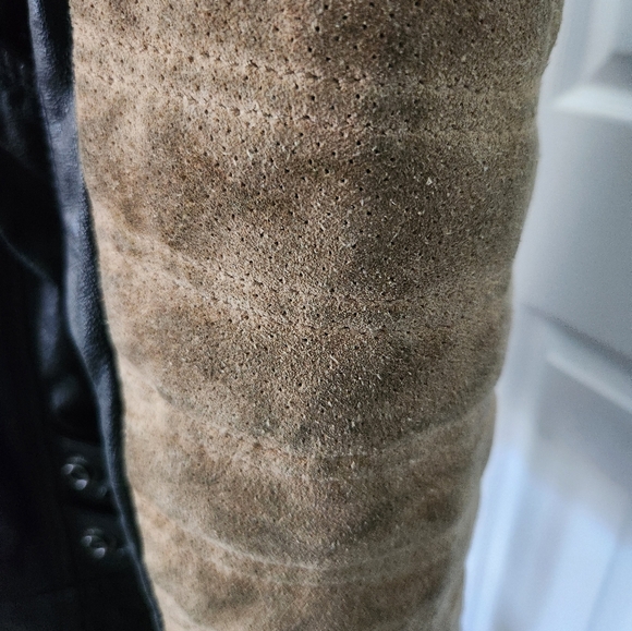 Harley Davidson Leather and Suede Riding Jacket - Picture 7 of 17